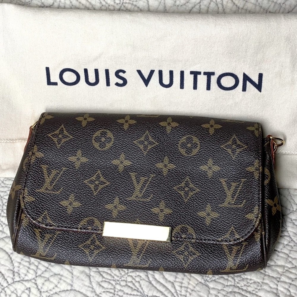 100% Authentic Louis Vuitton Purse (Excellent Condition) Amazing Deal!
